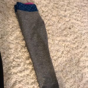 IVIVVA CROPPED GREY LEGGINGS